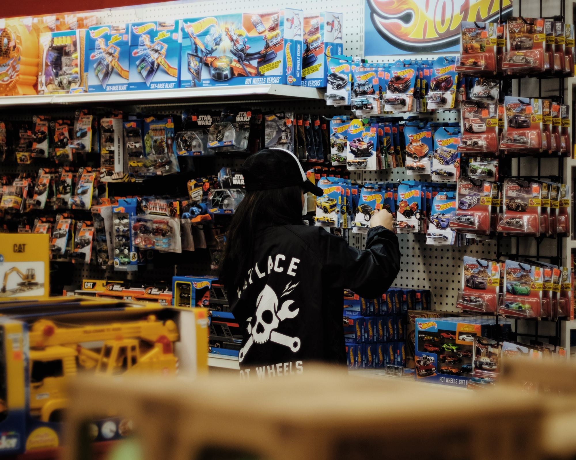 Browsing Hot Wheels diecast cars